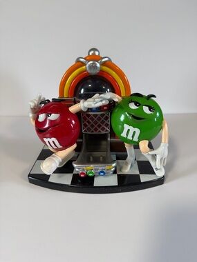 2004 M & M's Juke Box Shaped Candy Dispenser Machine
